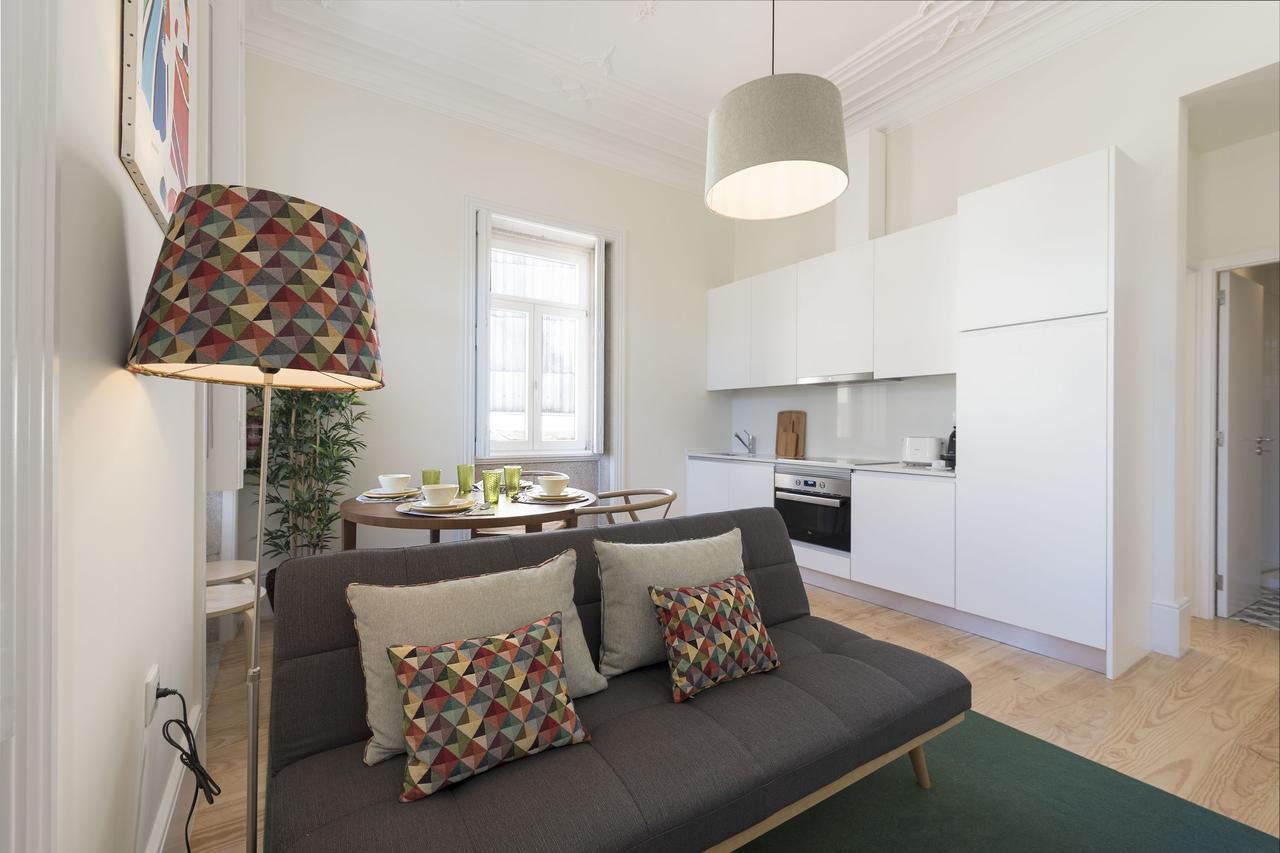 City Center Chill Apartment By Lovelystay Porto Ngoại thất bức ảnh